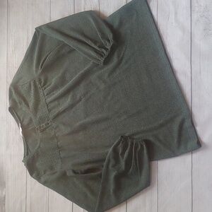 WEEKEND LIGHTWEIGHT TOP